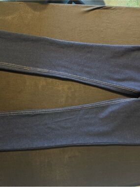 Women’s Skinny Stretch Jeans in Deep Navy